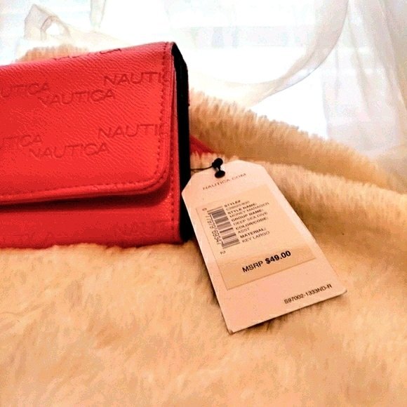 Nautica Wallet in Beautiful Bright Pink - Picture 3 of 9